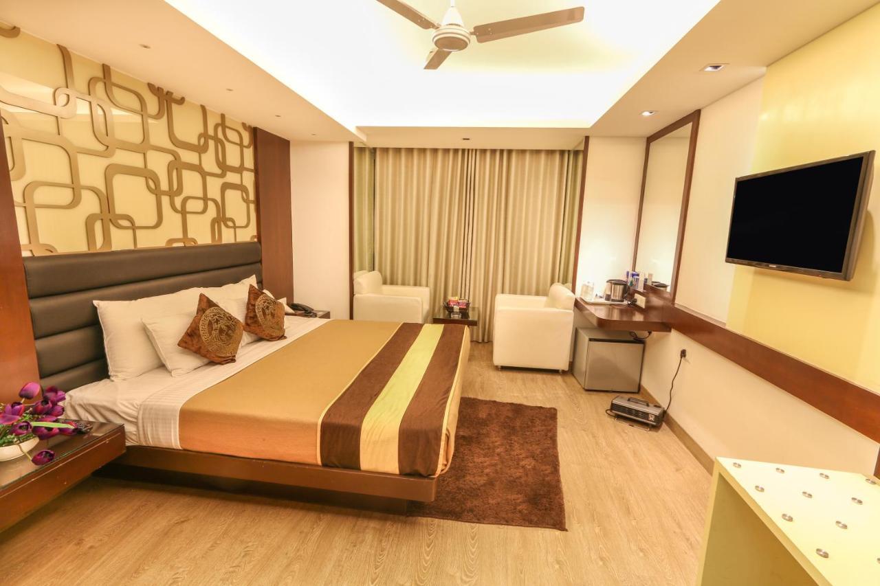 Fabhotel Red Leaf Mall Road Mussoorie Exteriér fotografie