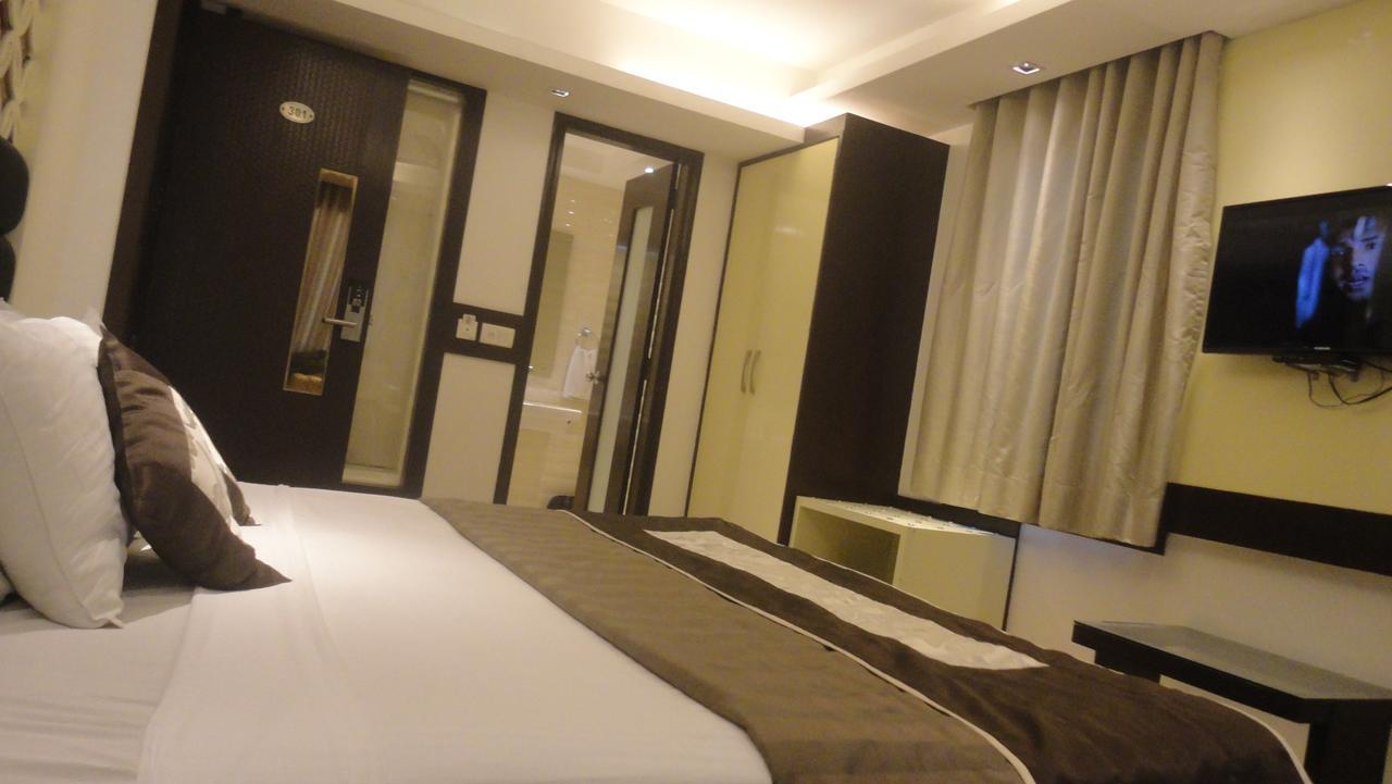 Fabhotel Red Leaf Mall Road Mussoorie Exteriér fotografie